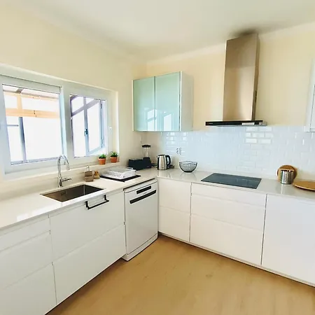 Sunset Sea Views דירה פוז דו ארליו