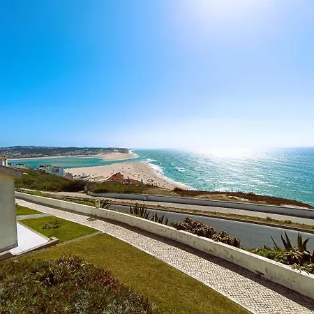 Sunset Sea Views, Silver Coast Apartamento